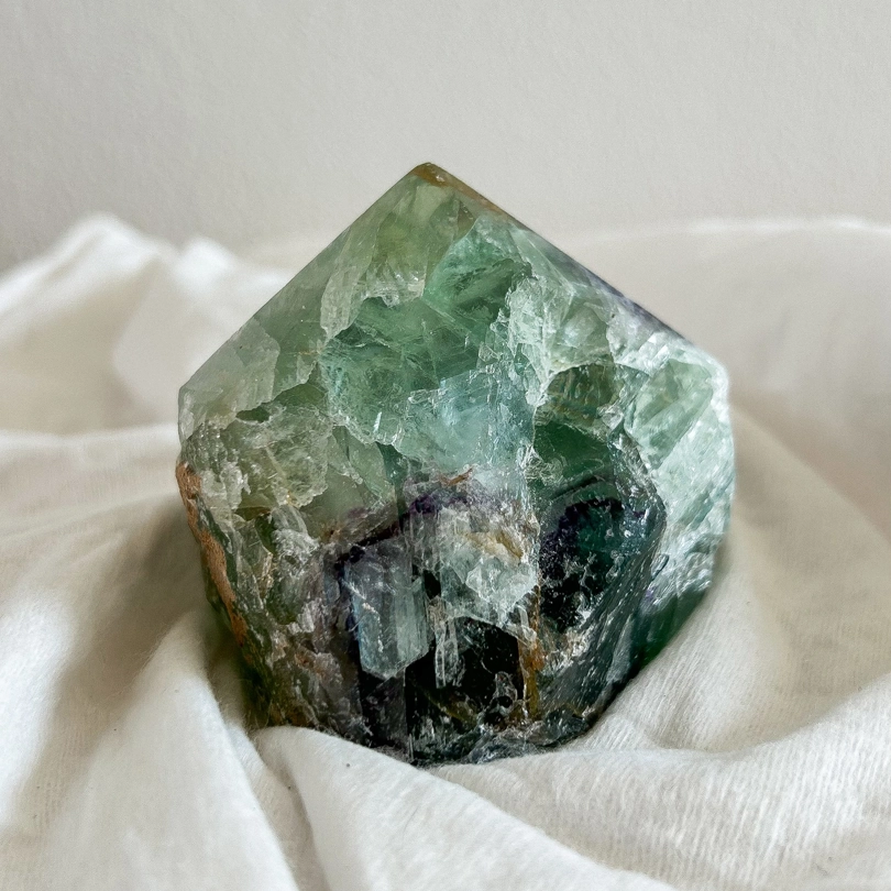 punta grezza in Fluorite Arcobaleno